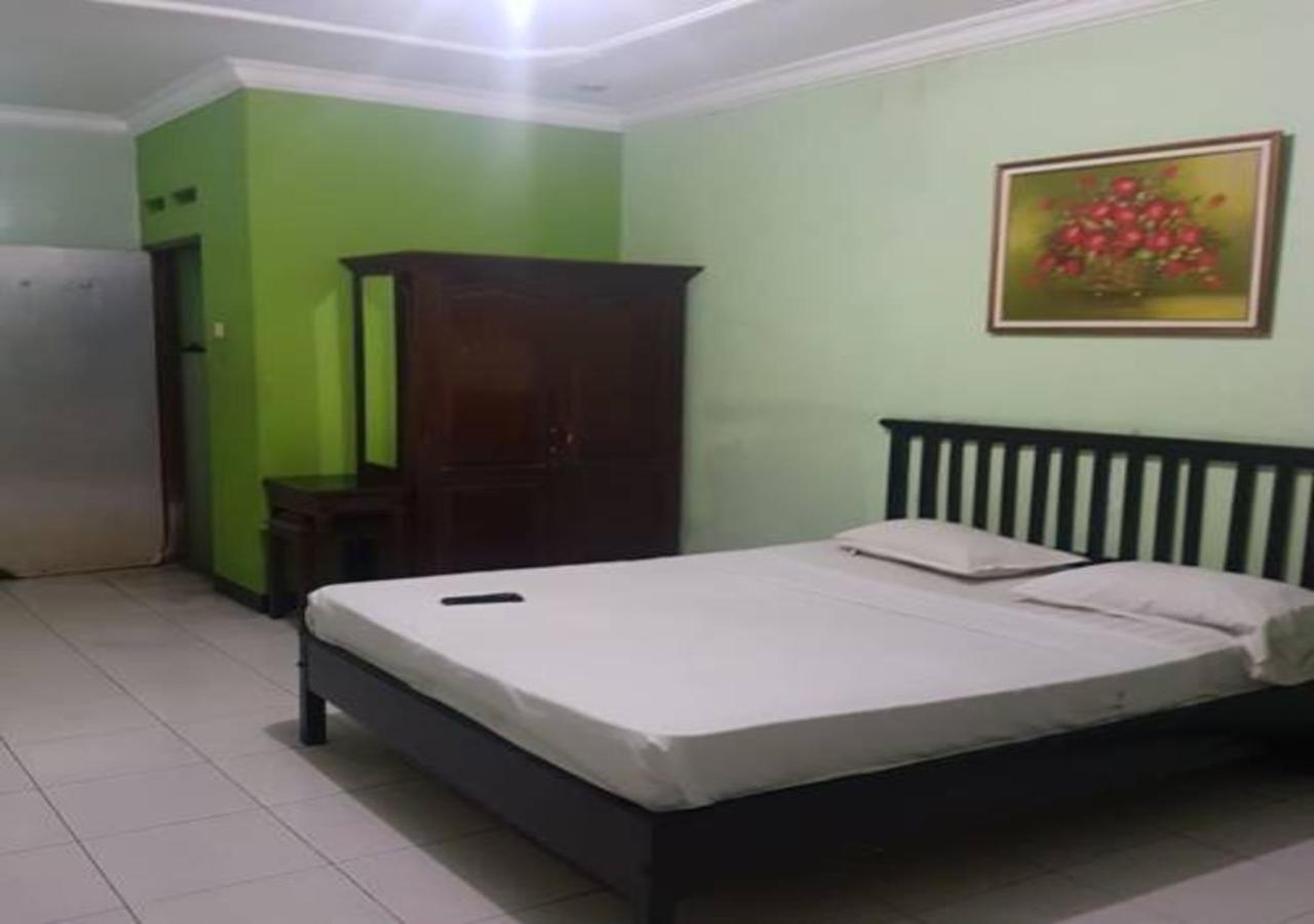 Hotel Mulia Lawean Εξωτερικό φωτογραφία